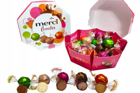 Pudełko Merci Lovelies z czekoladkami. Słodka pokusa, która nie liczy kcal.