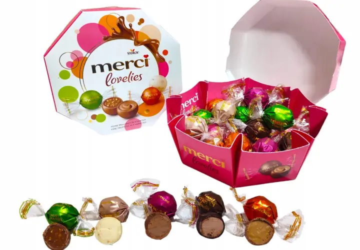 Pudełko Merci Lovelies z czekoladkami. Słodka pokusa, która nie liczy kcal.