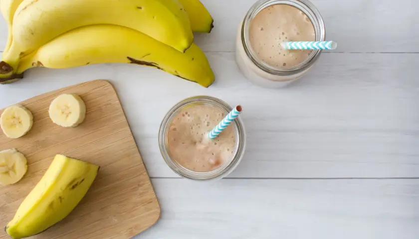 Idealny koktajl bananowy? Przepisy, triki i wartości odżywcze